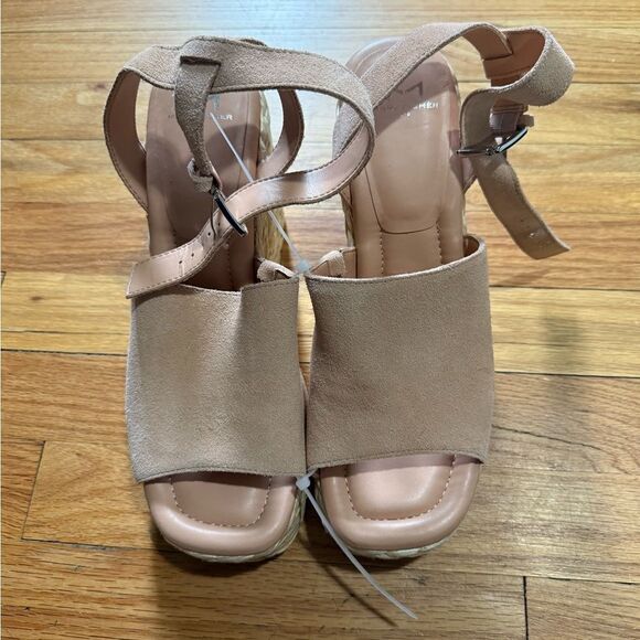 MARC FISHER LTD | Nelly Suede Woven Wedge Sandal - Picture 3 of 6